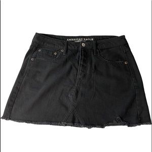 American‎ Eagle Black Denim Mini Skirt Button Fly Raw Frayed Hem Women’s Size 8